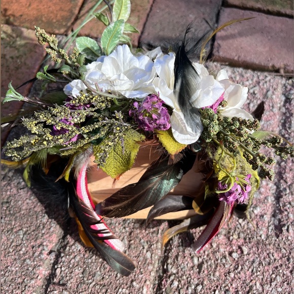 Floral & Feather Headband - Picture 3 of 15